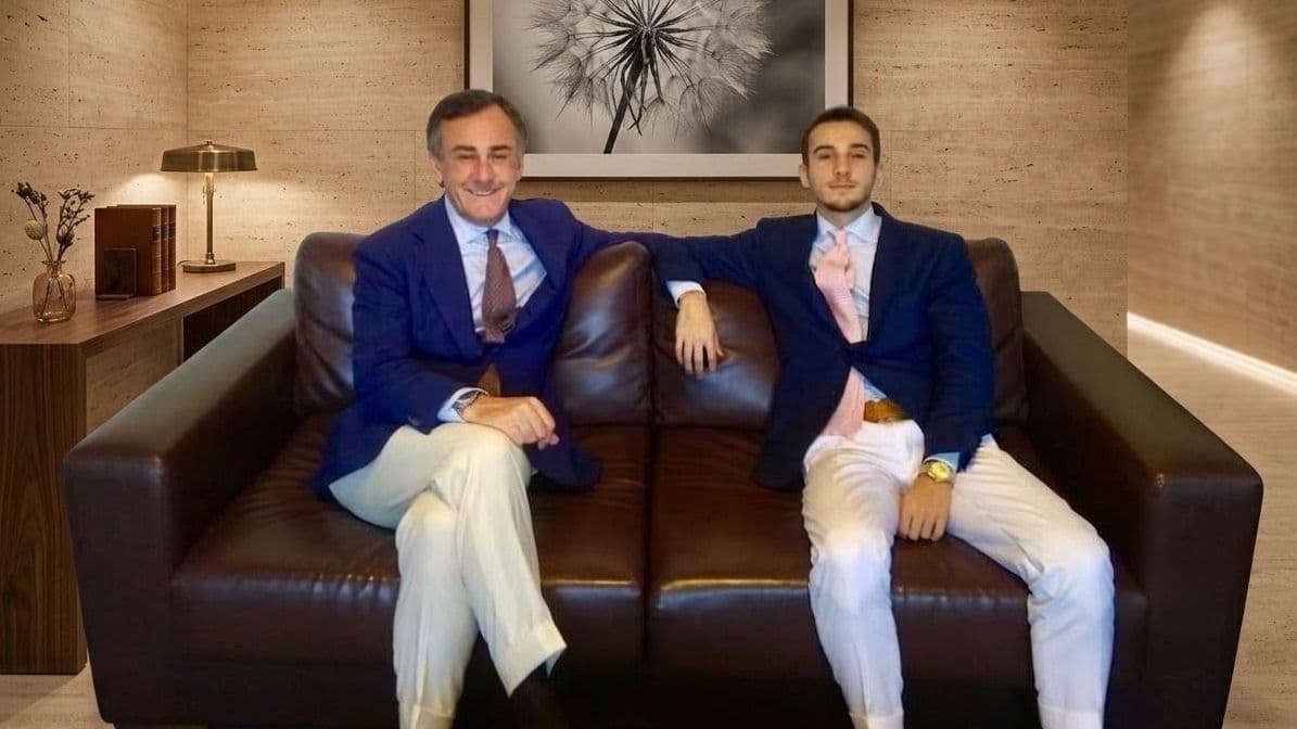 受注会に来日したナポリ仕立てを継承するSartoria Costantinoのコスタンティーノと息子のファビオ